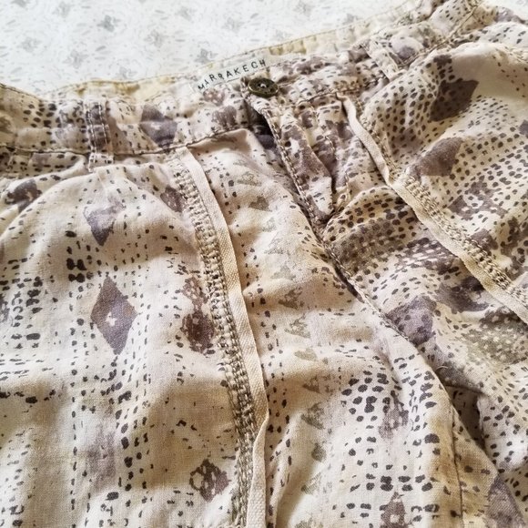 Women's Allover Print Shorts - Picture 3 of 5